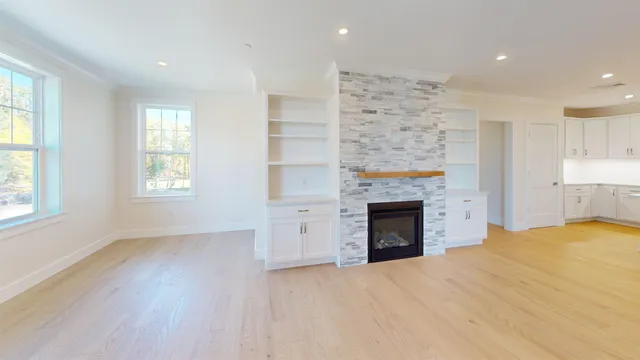 $715,092 | 1 Longview Drive, Unit 205, Atkinson, NH 03811