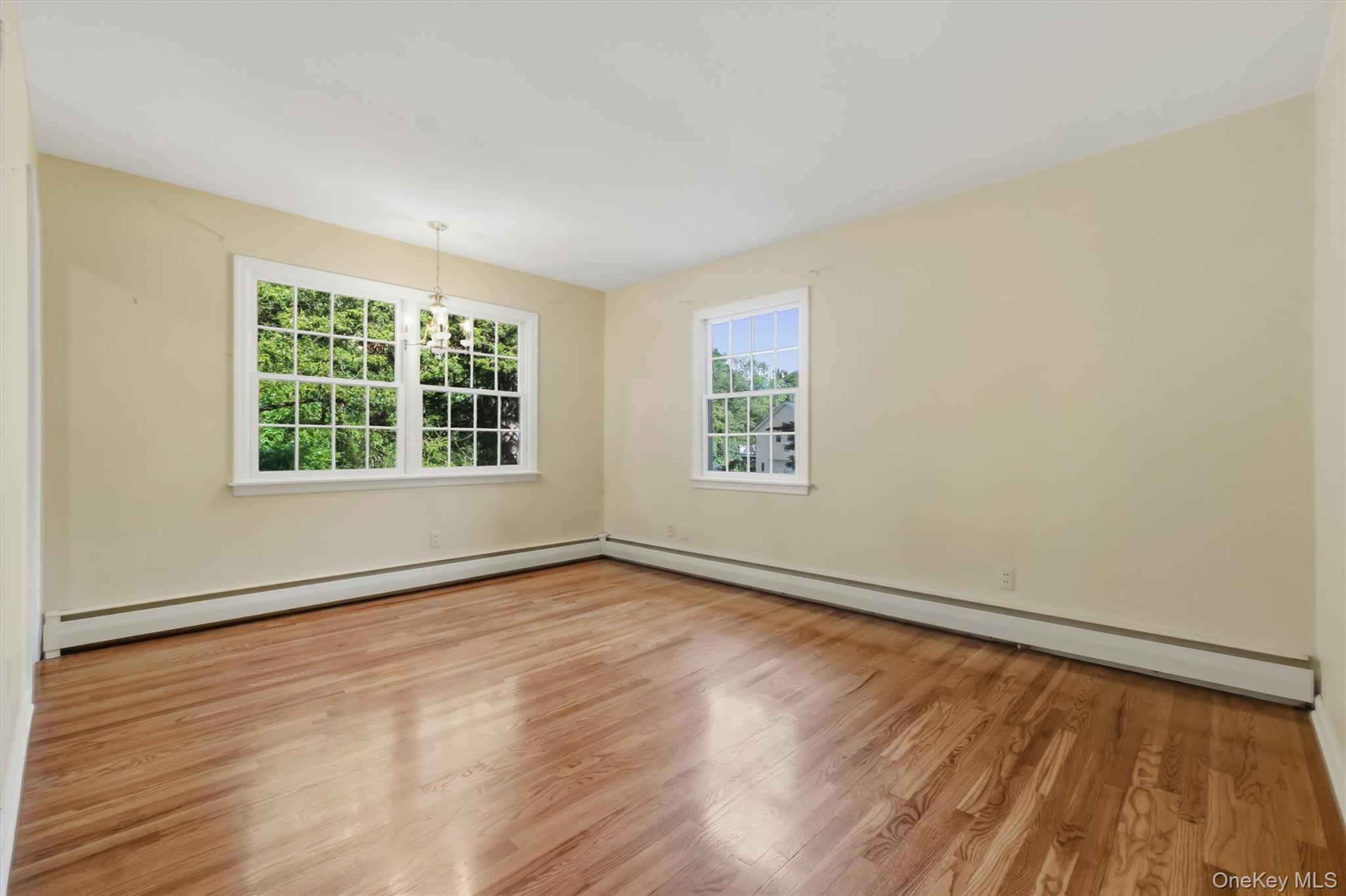 10 Oak Bend Road Poughkeepsie, NY 12603 - Photo 16 of 39 Hardwood floors