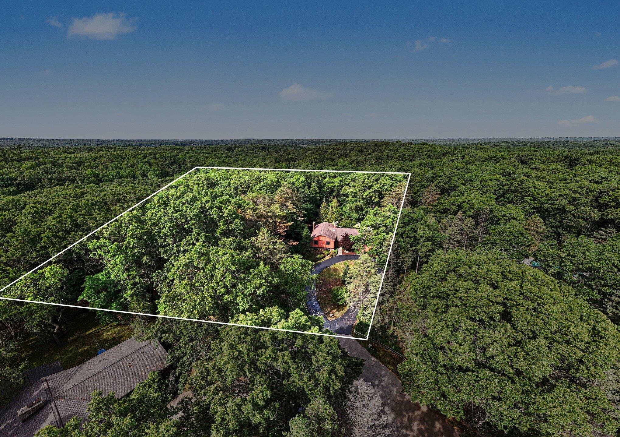 8735 Glen Nevis Road Northeast Ada, MI 49301 - Photo 7 of 54 003_dji_20260615094832_0049_d_374