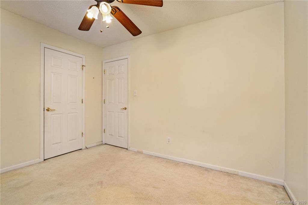 8401 Conner Ridge Lane Charlotte, NC 28269 - Photo 5 of 27