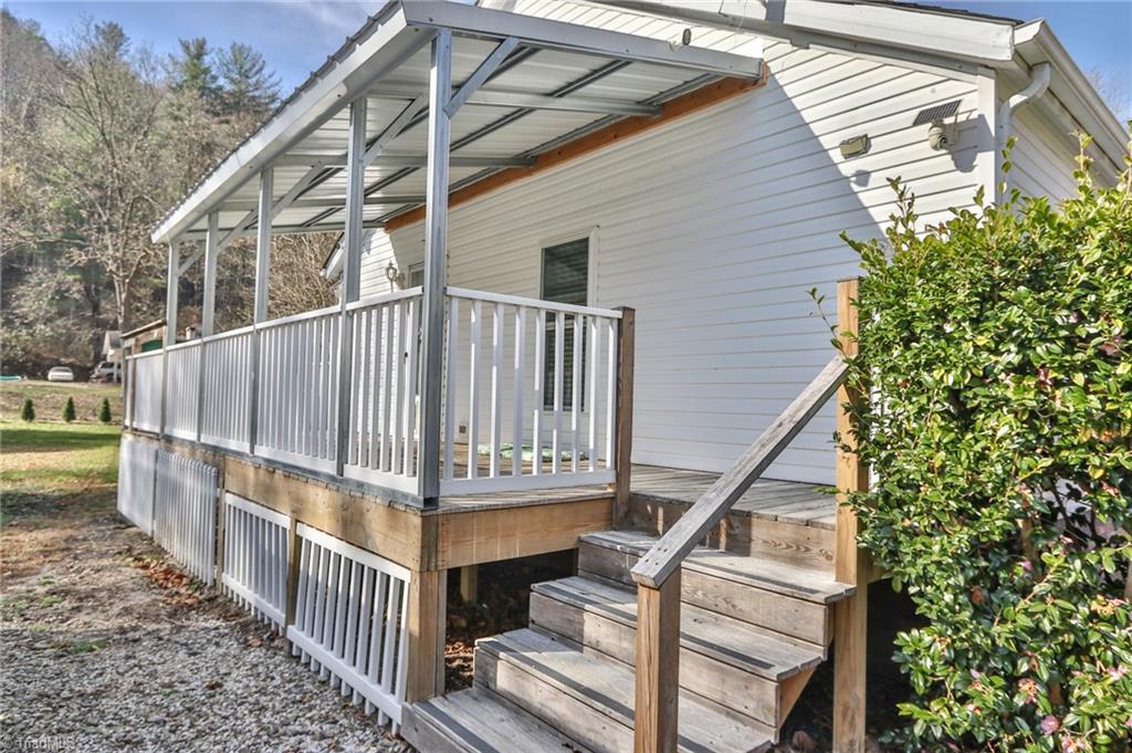 185 Eagle Hills Road Purlear, NC 28665 - Photo 39 of 49 Gallery Image 39