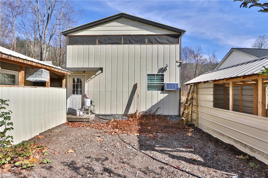 185 Eagle Hills Road Purlear, NC 28665 - Photo 42 of 49 Gallery Image 42