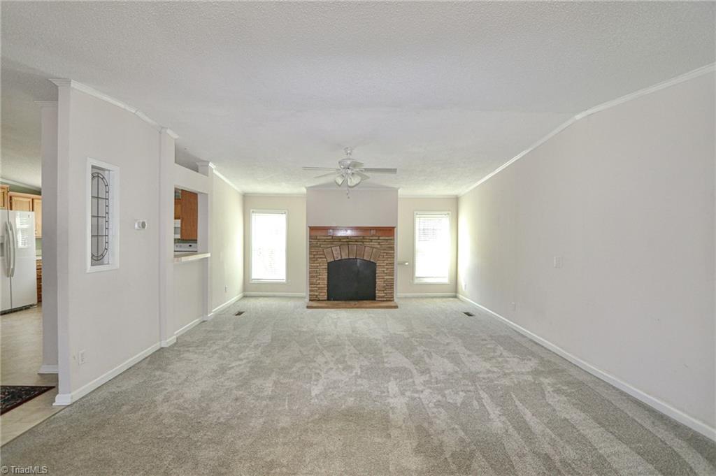 185 Eagle Hills Road Purlear, NC 28665 - Photo 8 of 49 Living Room