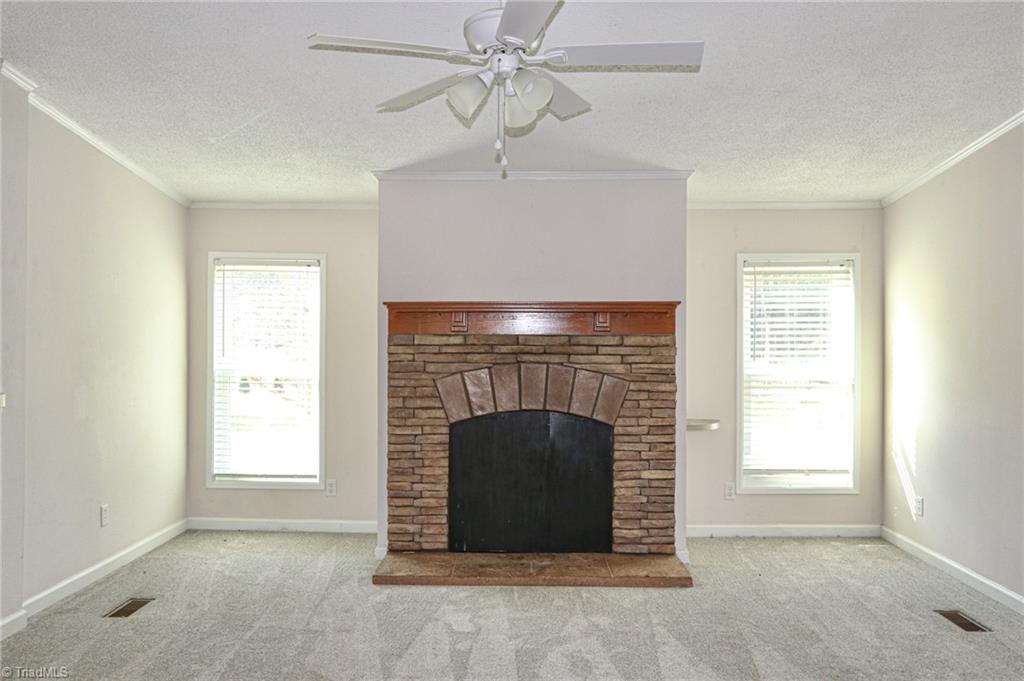 185 Eagle Hills Road Purlear, NC 28665 - Photo 9 of 49 Gallery Image 9