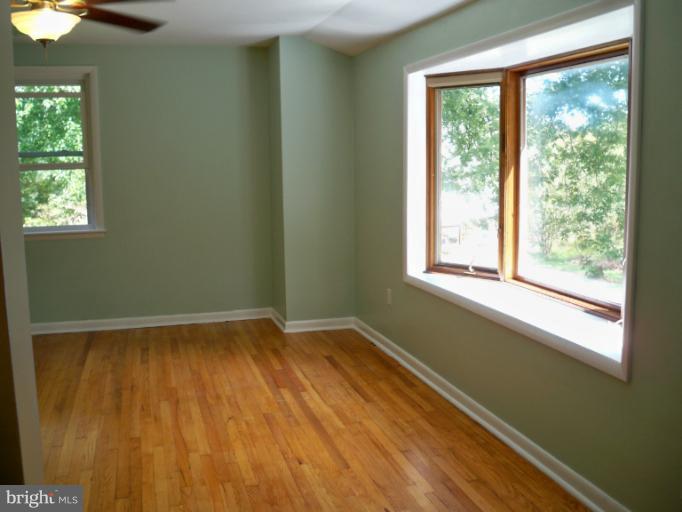 12849 Lackey Road Union Bridge, MD 21791 - Photo 19 of 30 Living Room