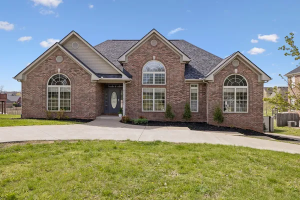 $637,000 | 1062 Kacie Drive, Pleasant View, TN 37146