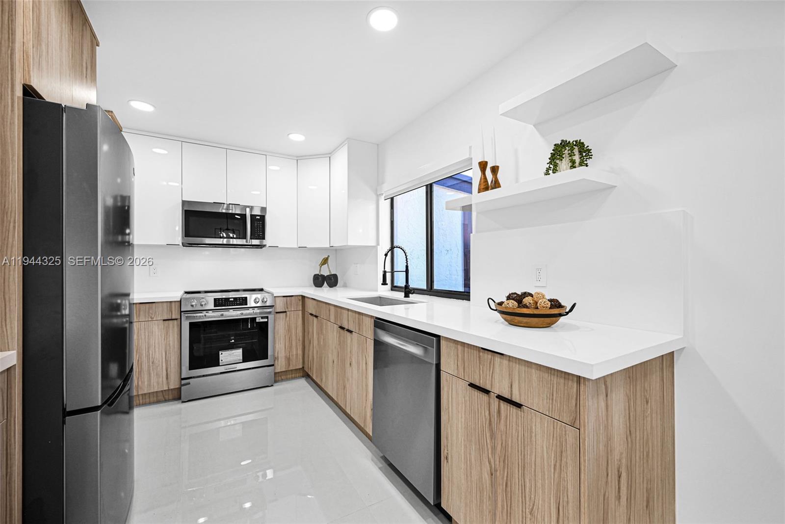 15217 Southwest 46th Lane, Unit G78 Miami, FL 33185 - Photo 12 of 29