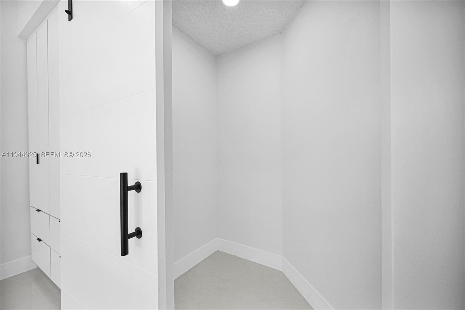 15217 Southwest 46th Lane, Unit G78 Miami, FL 33185 - Photo 16 of 29 Primary Bedroom