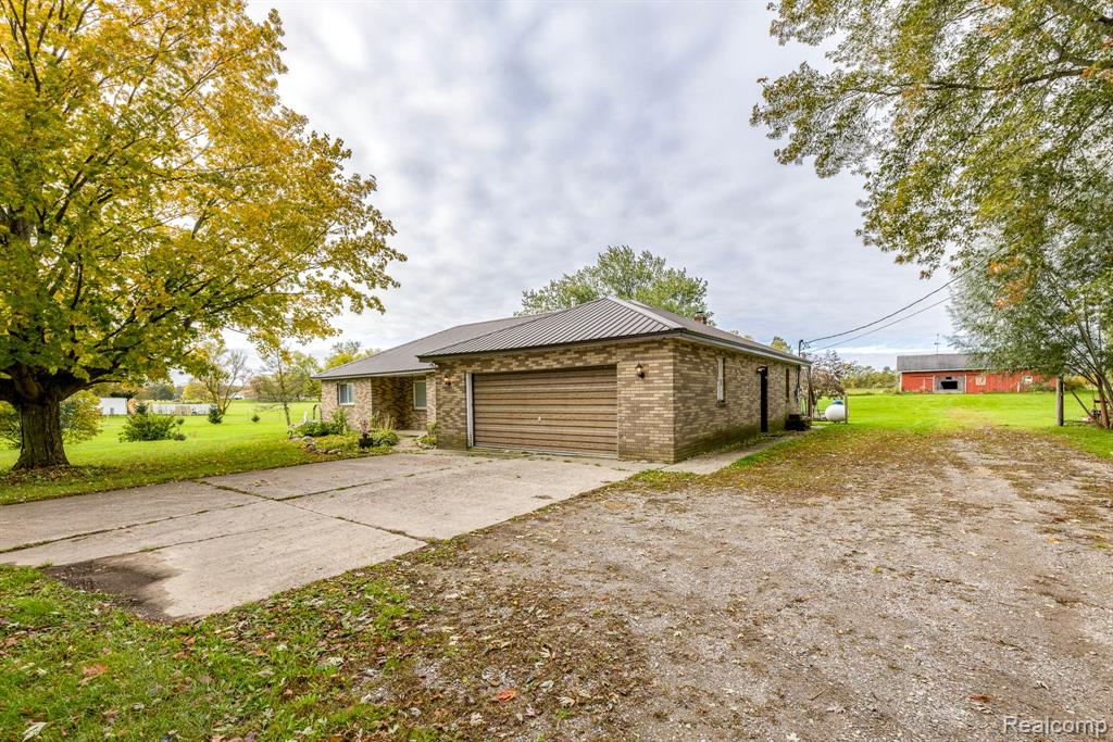7333 Wildcat Road Jeddo, MI 48032 - Photo 4 of 52 Gallery Image 4