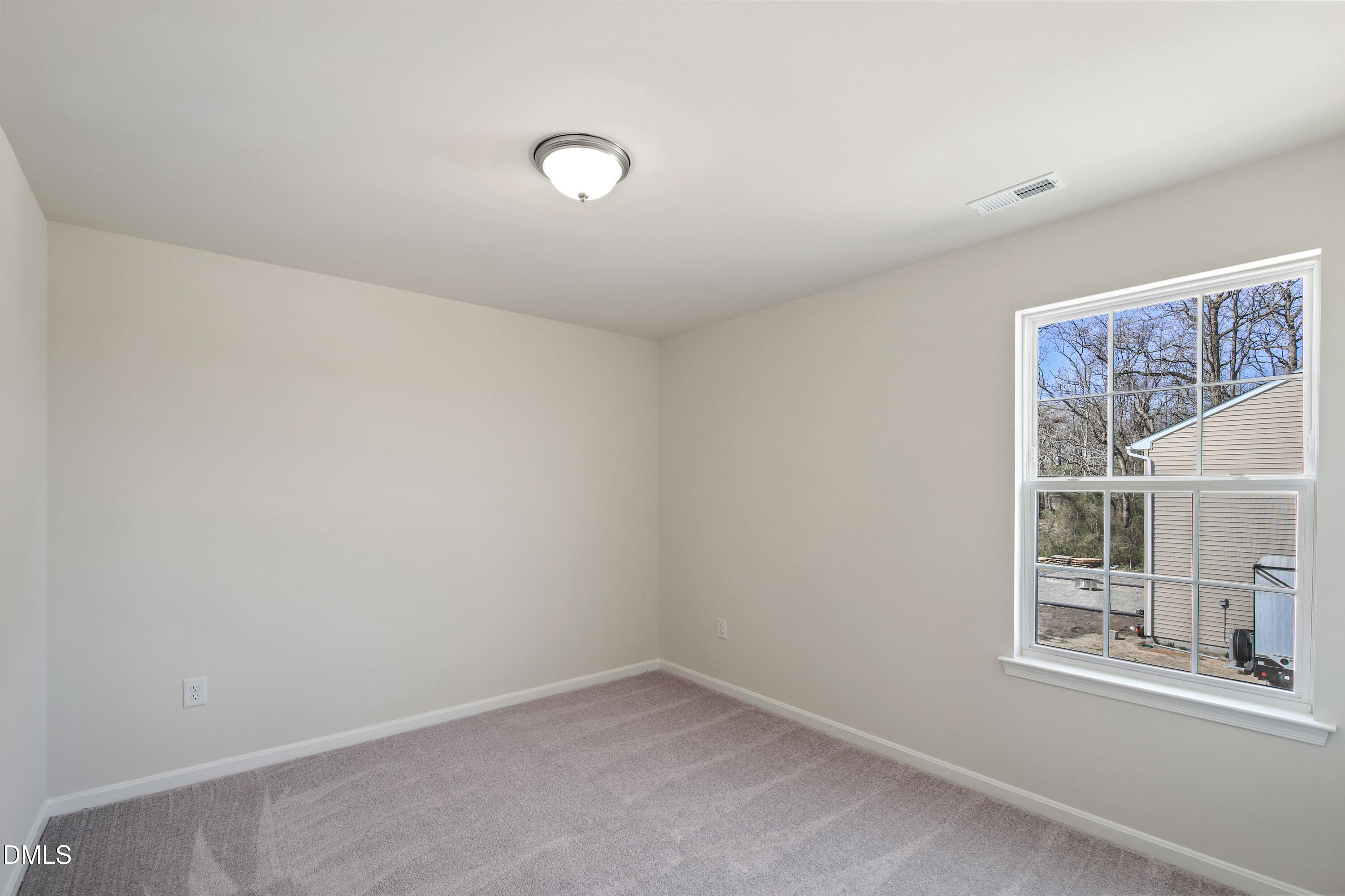 247 Gilliland Road Siler City, NC 27344 - Photo 25 of 37 Summit -sitting area