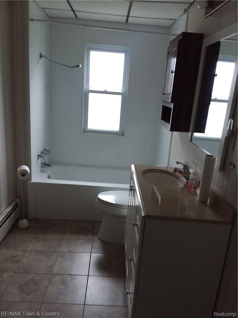 28580 Allen Road Trenton, MI 48183 - Photo 15 of 32 20180610_142634.jpg