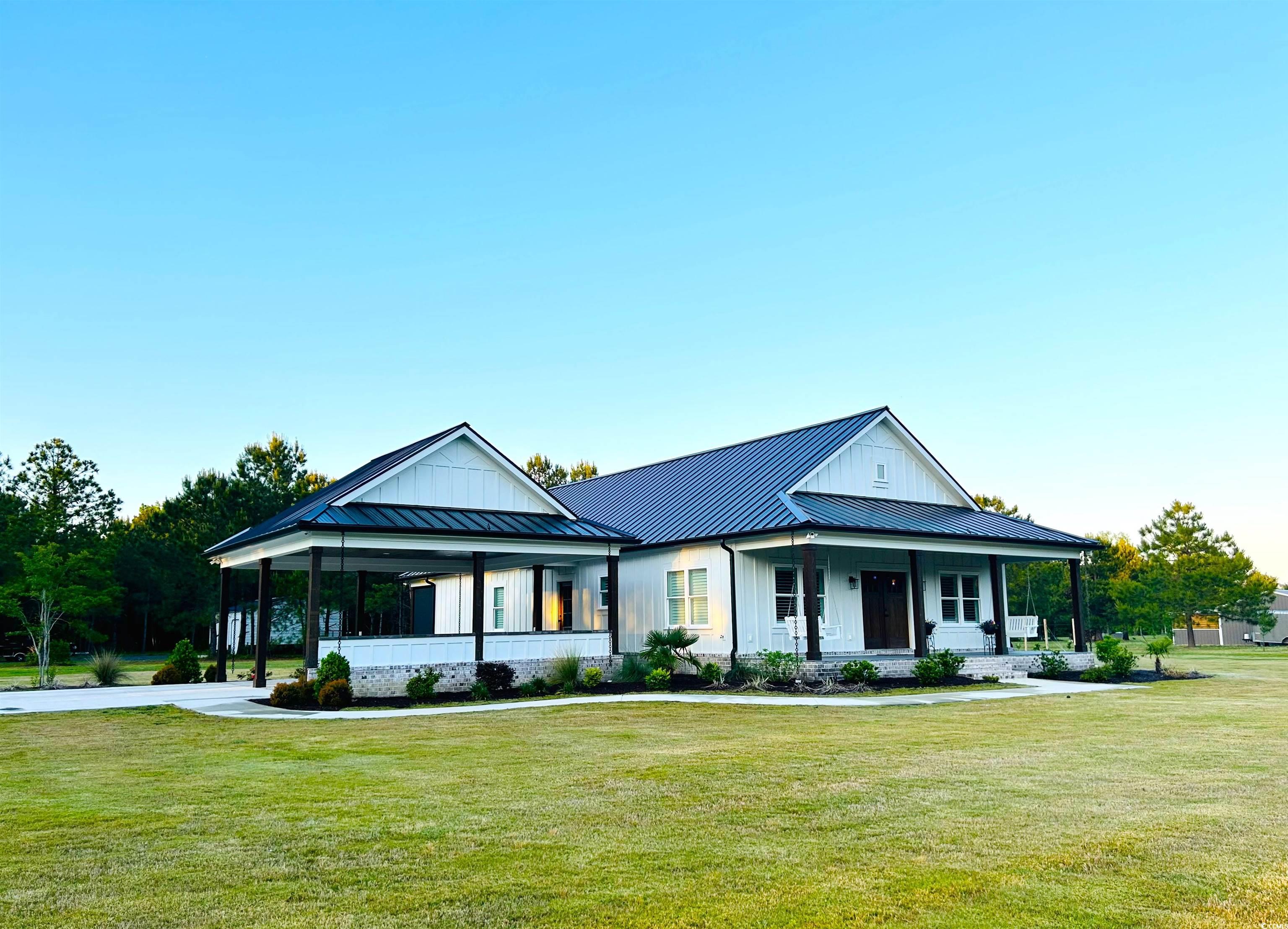 1500 Whispering Hills Road Loris, SC 29569 - Photo 2 of 40 Gallery Image 2