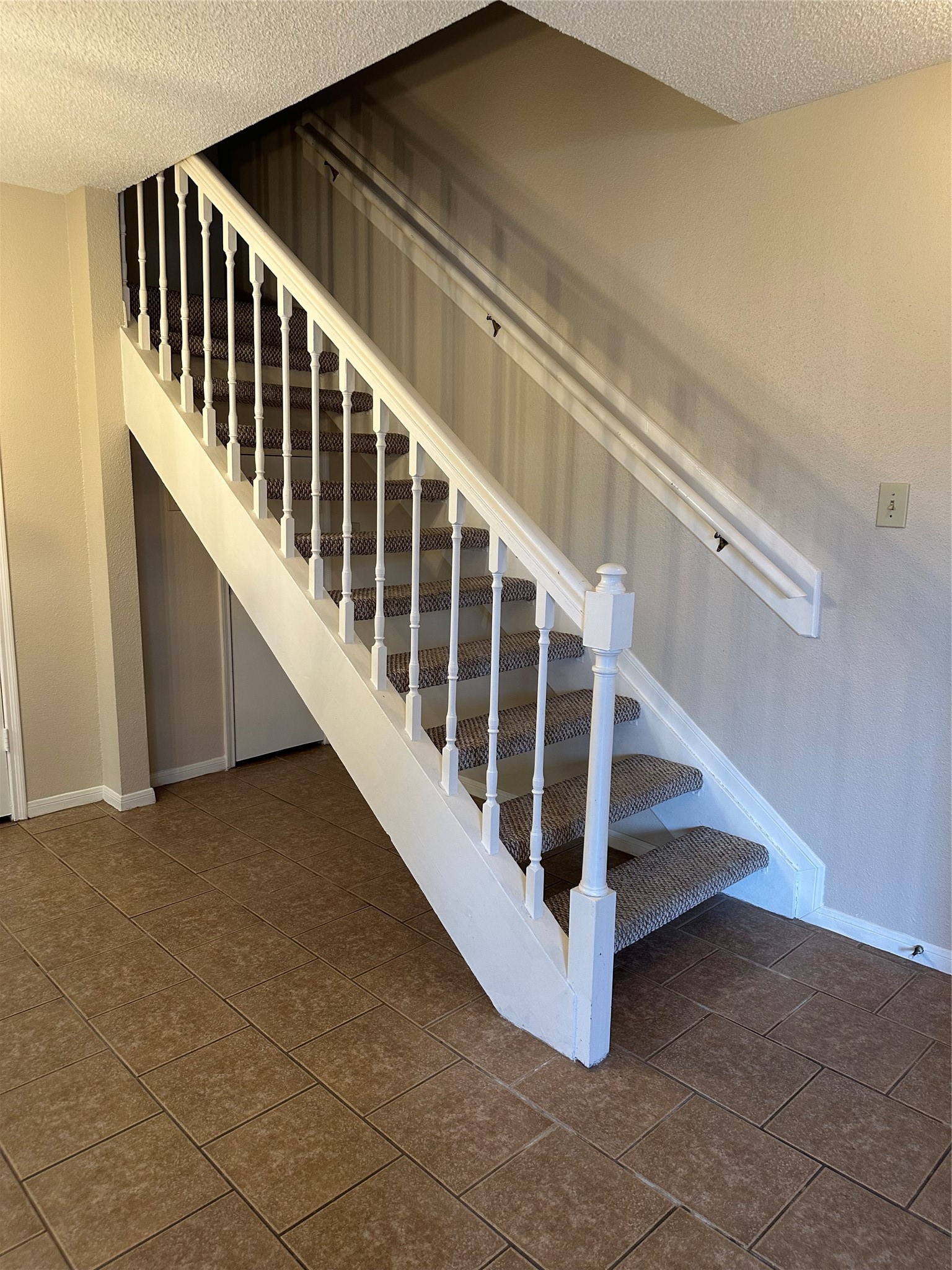 2121 Hepburn Street, Unit 310 Houston, TX 77054 - Photo 5 of 8 a view of entryway
