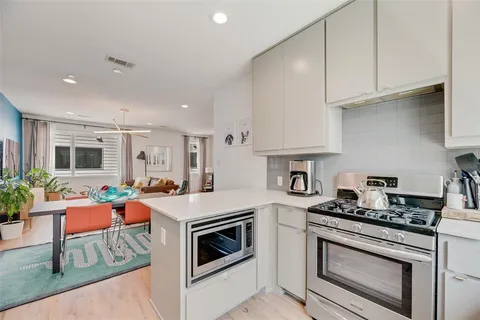 $449,000 | 4705 Bryan Street, Unit 302, Dallas, TX 75204