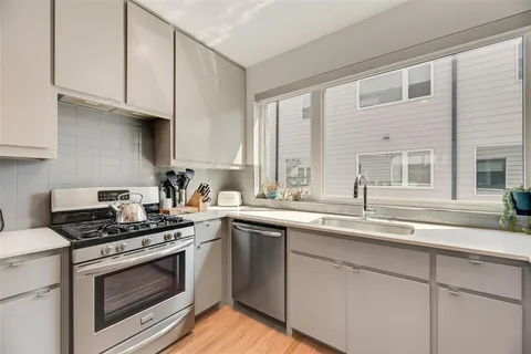 $449,000 | 4705 Bryan Street, Unit 302, Dallas, TX 75204