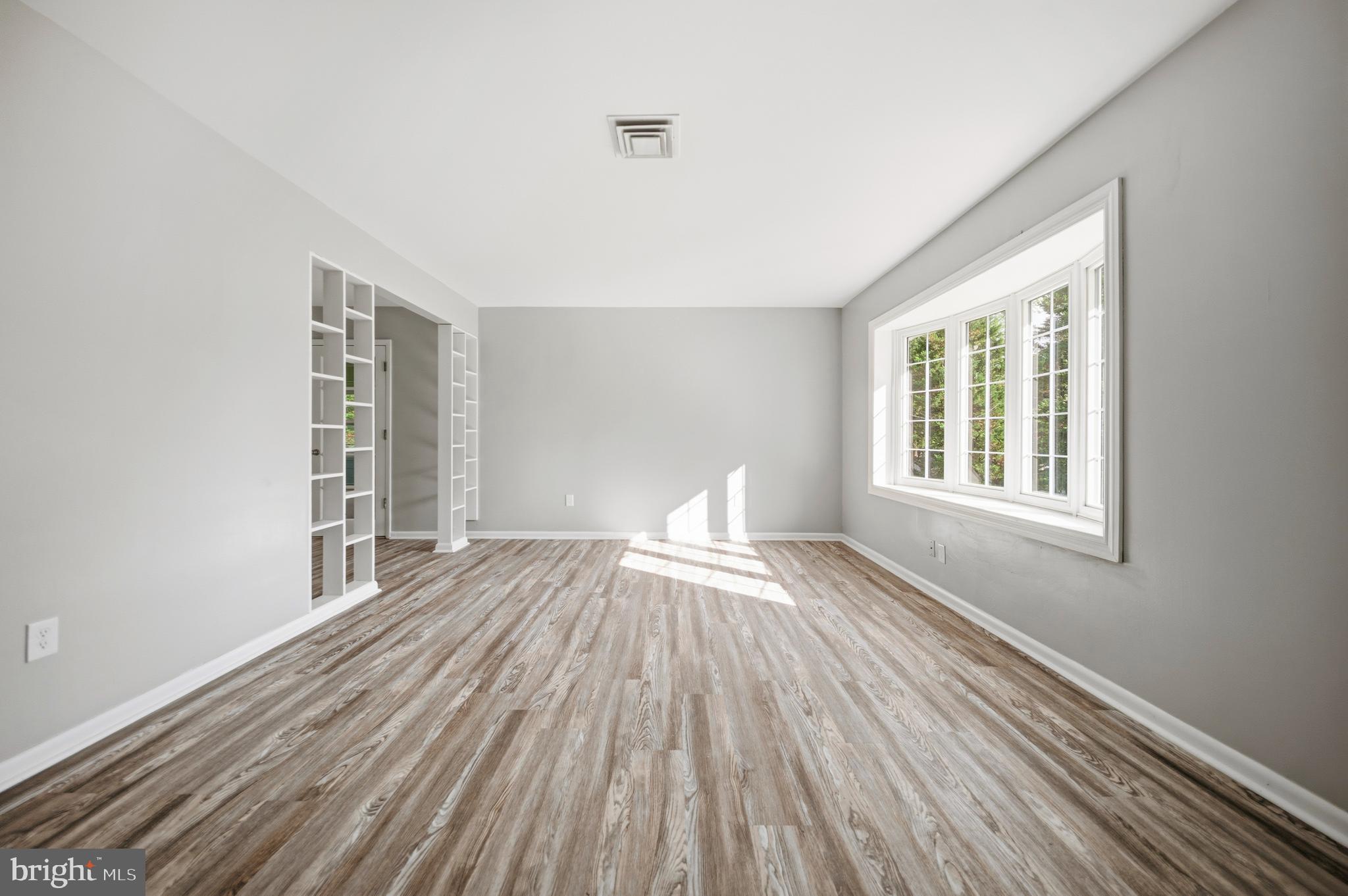 5233 Kerger Road Ellicott City, MD 21043 - Photo 5 of 39