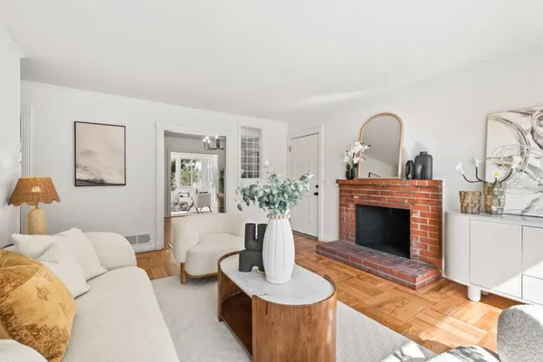 $1,175,000 | 1135 Valencia Way, Pacifica, CA 94044