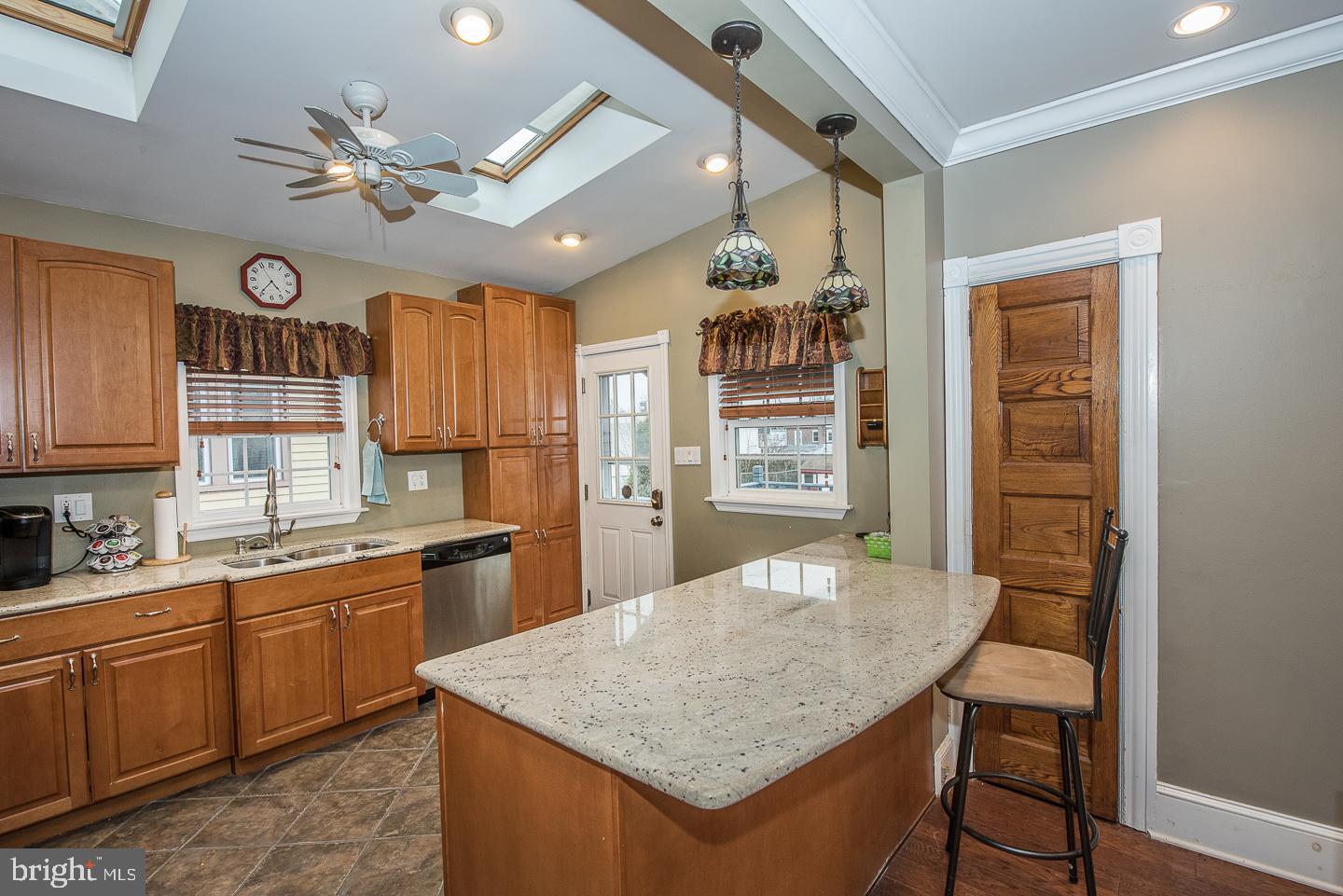420 Darby Road Havertown, PA 19083 - Photo 5 of 21