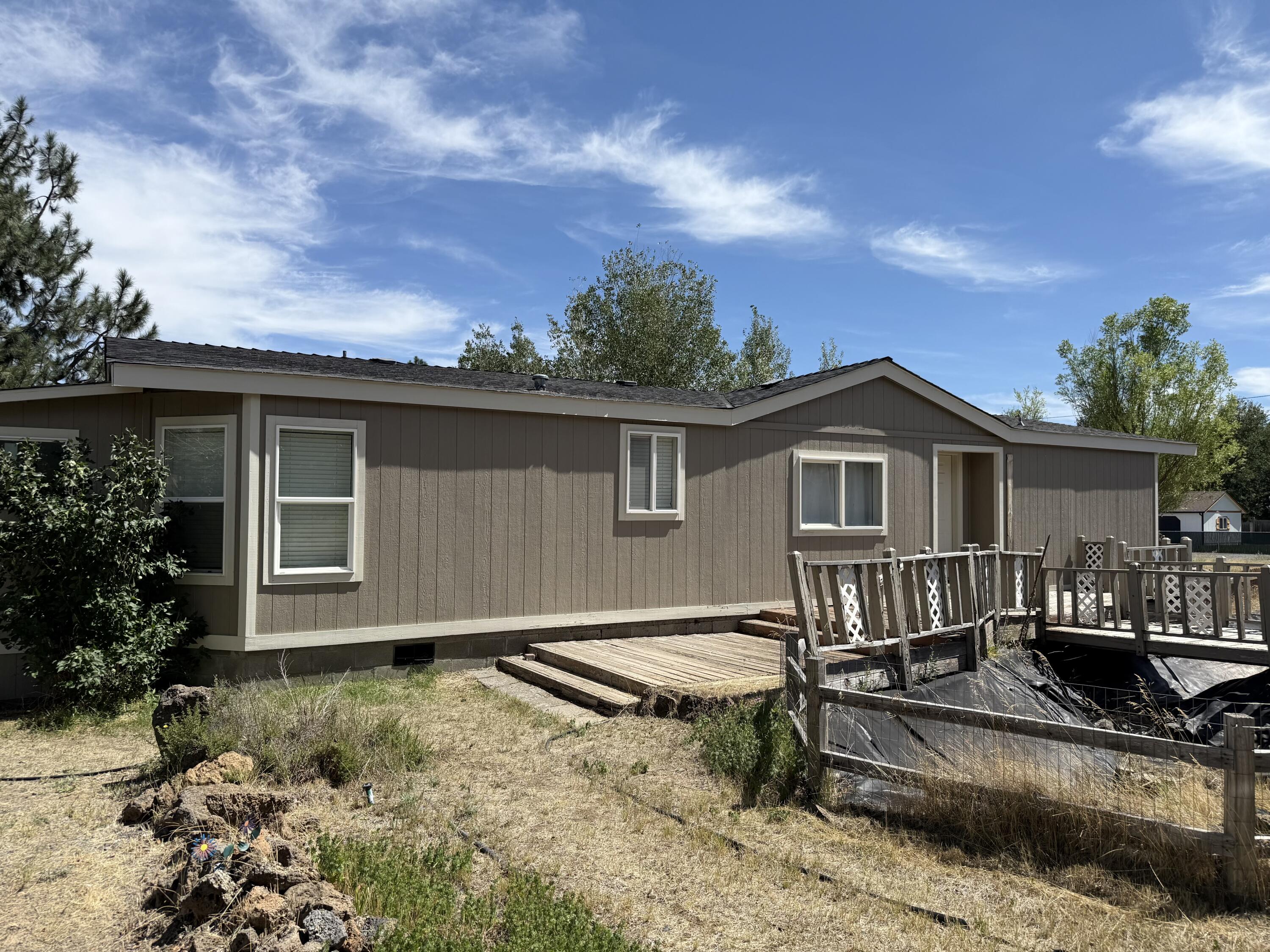 19218 Shoshone Road Bend, OR 97702 - Photo 2 of 38 IMG_6882