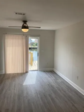 $1,200 | 4754 Pontchartrain Drive, Unit 9, Slidell, LA 70458