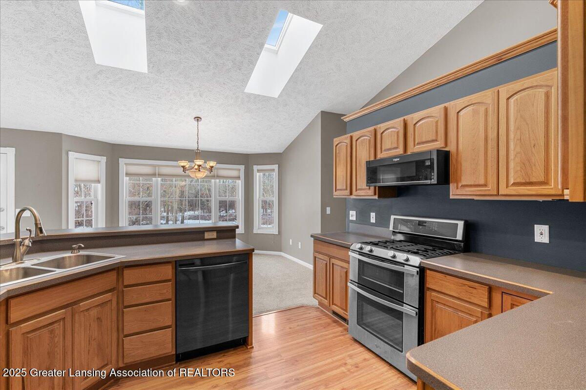 15334 Boichot Road Lansing, MI 48906 - Photo 16 of 47 13-Media Jett - 09