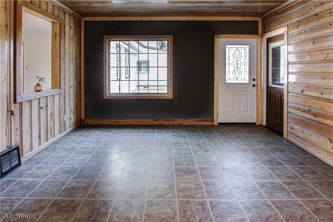 933 West Schaaf Road Cleveland, OH 44109 - Photo 19 of 45 Gallery Image 19