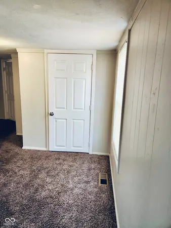 $99,900 | 1222 East 5th Street, Muncie, IN 47302