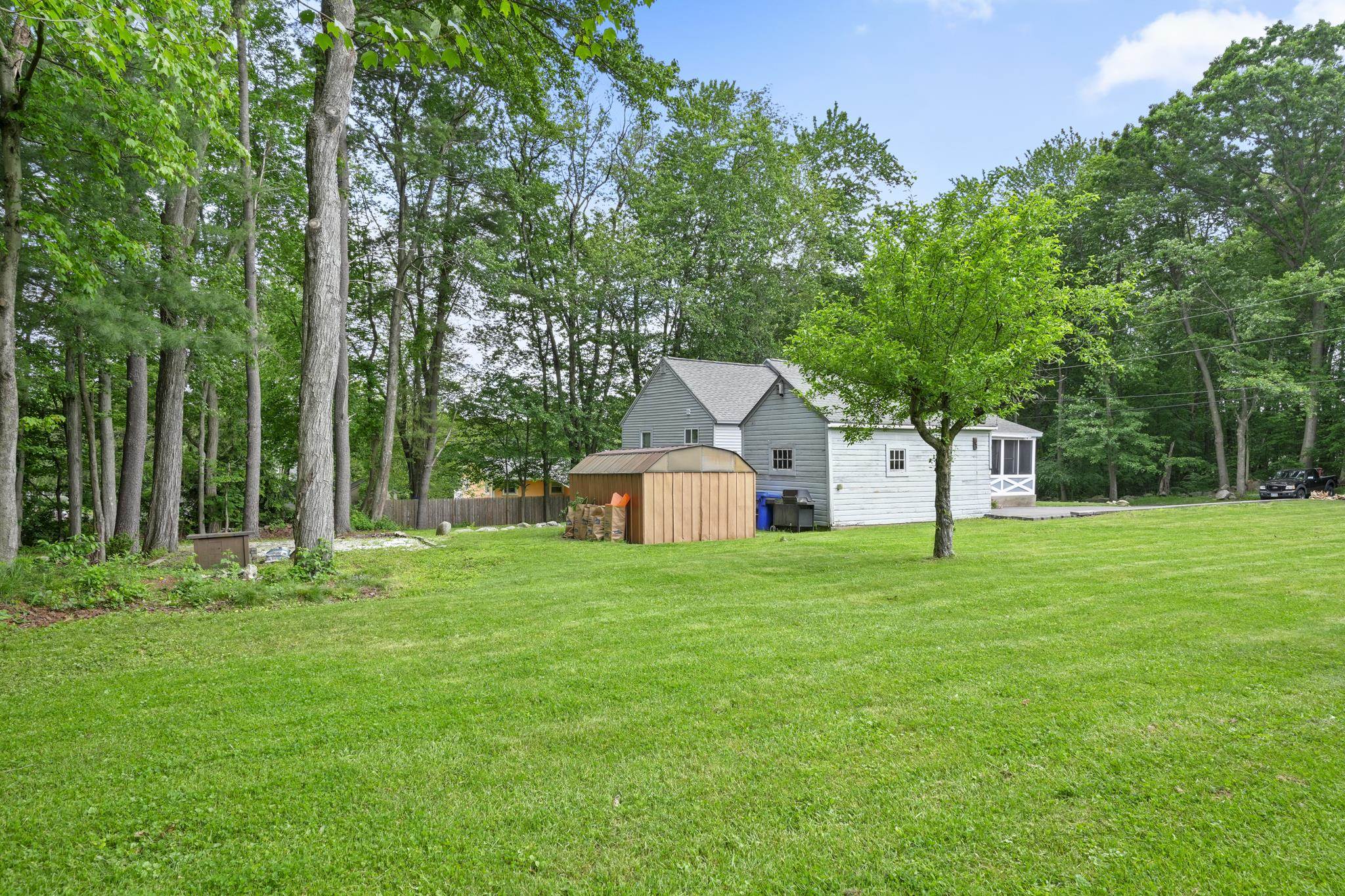 247 Wilkins Street Manchester, NH 03102 - Photo 28 of 32 Gallery Image 28
