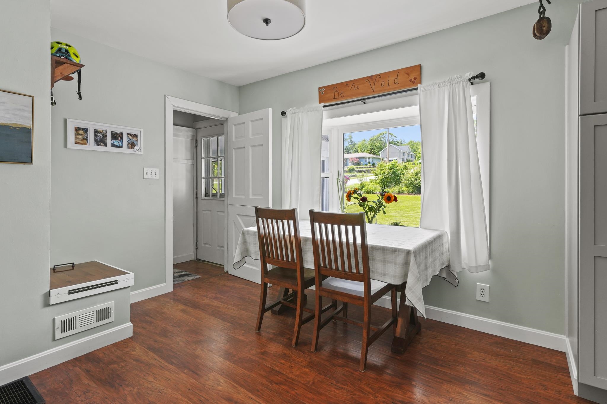 247 Wilkins Street Manchester, NH 03102 - Photo 10 of 32 Gallery Image 10