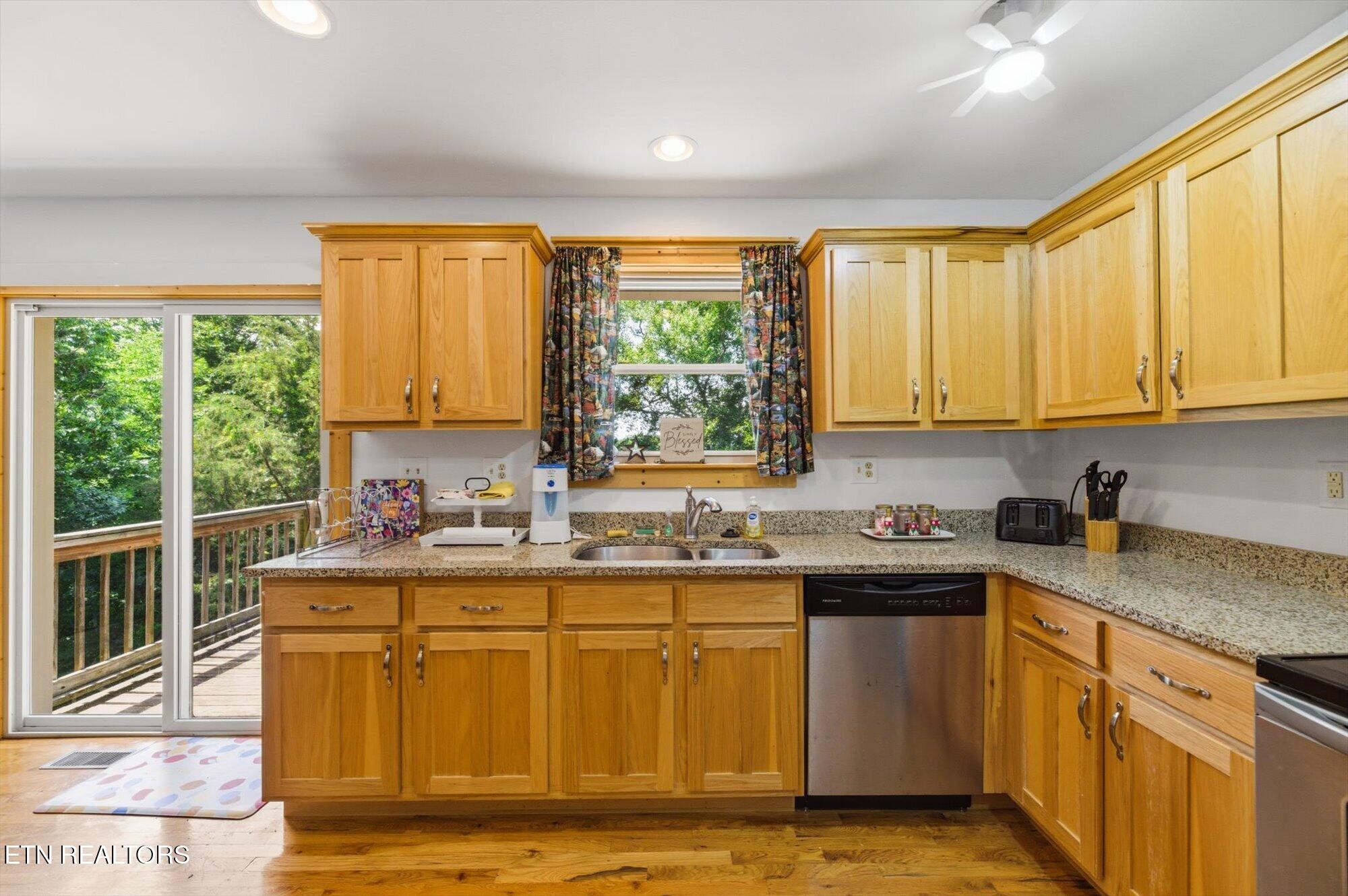 477 Perimeter Road Benton, TN 37307 - Photo 9 of 24