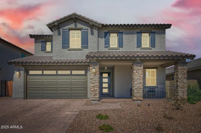 a view of a terrace with sitting area