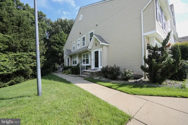 $309,900 | 1801 Beacon Hill Drive, Sicklerville, NJ 08081