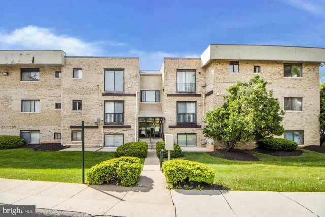 $1,250 | 3924 Rolling Rd., Unit B11, Pikesville, MD 21208