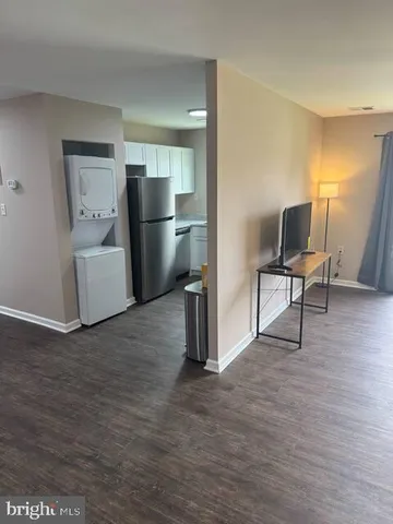 $1,250 | 3924 Rolling Rd., Unit B11, Pikesville, MD 21208