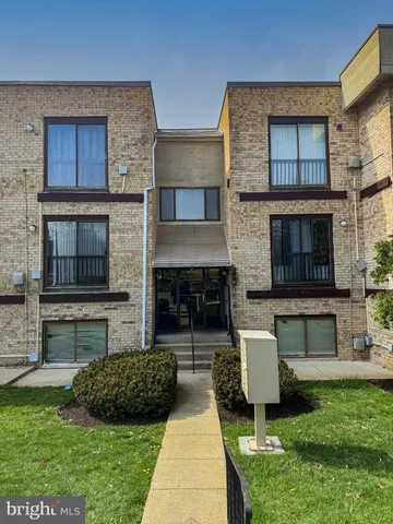 $1,250 | 3924 Rolling Rd., Unit B11, Pikesville, MD 21208