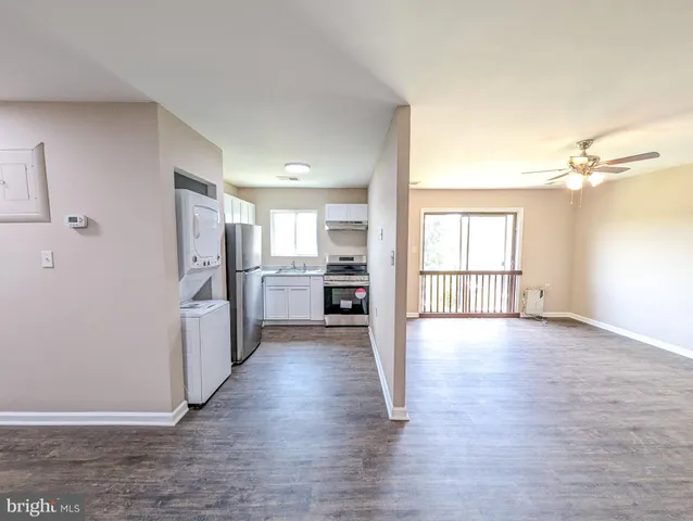 $1,250 | 3924 Rolling Rd., Unit B11, Pikesville, MD 21208