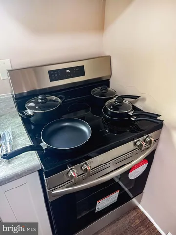 $1,250 | 3924 Rolling Rd., Unit B11, Pikesville, MD 21208