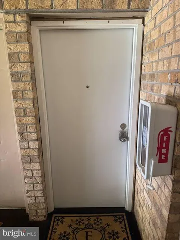 $1,250 | 3924 Rolling Rd., Unit B11, Pikesville, MD 21208