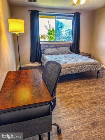 $1,250 | 3924 Rolling Rd., Unit B11, Pikesville, MD 21208