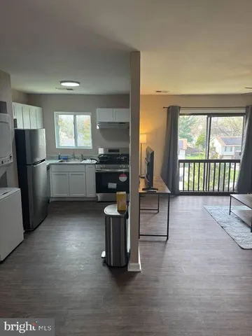 $1,250 | 3924 Rolling Rd., Unit B11, Pikesville, MD 21208