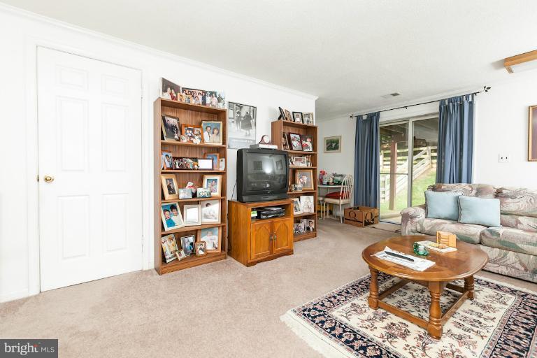 53 Perryfalls Place Nottingham, MD 21236 - Photo 22 of 30 Family Room