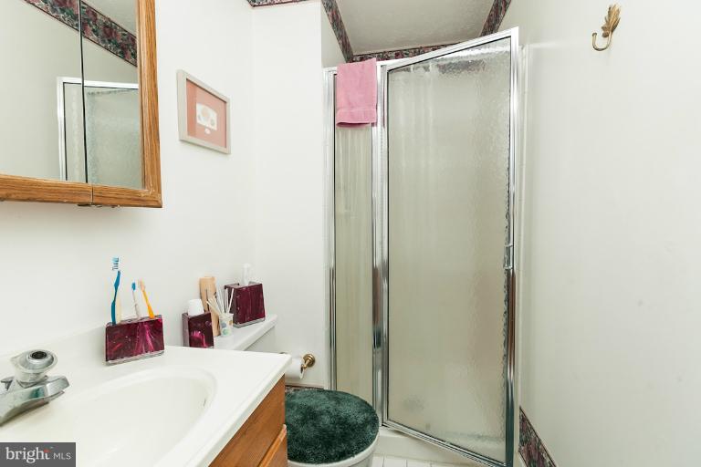53 Perryfalls Place Nottingham, MD 21236 - Photo 28 of 30 Bath (Master)