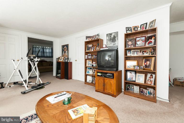 53 Perryfalls Place Nottingham, MD 21236 - Photo 6 of 30 Family Room