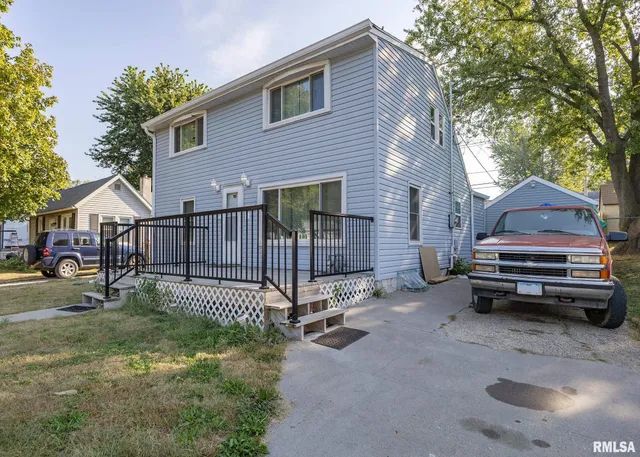 $113,900 | 3015 North 3rd Street, Clinton, IA 52732