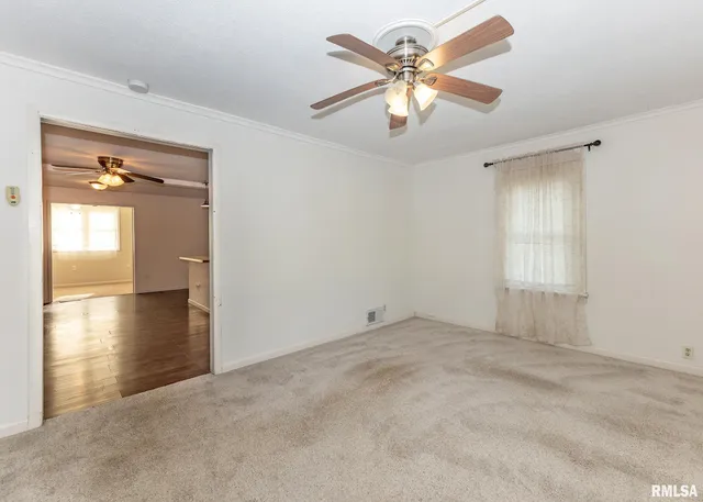 $113,900 | 3015 North 3rd Street, Clinton, IA 52732