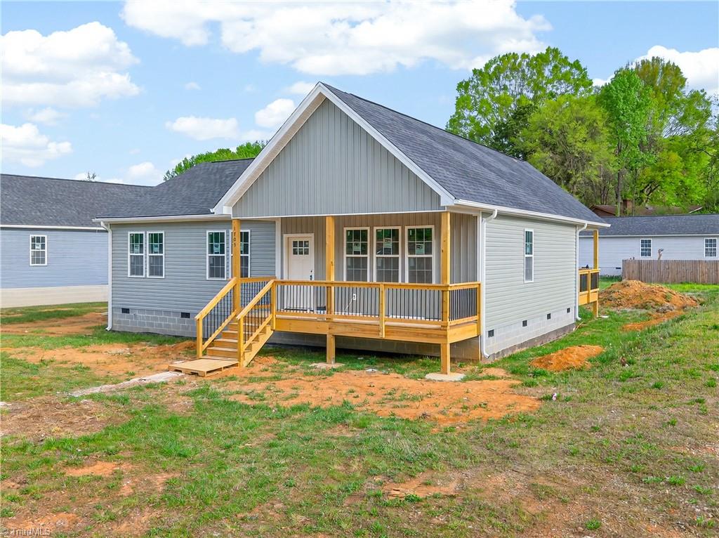 1703 Gavin Drive High Point, NC 27260 - Photo 2 of 24