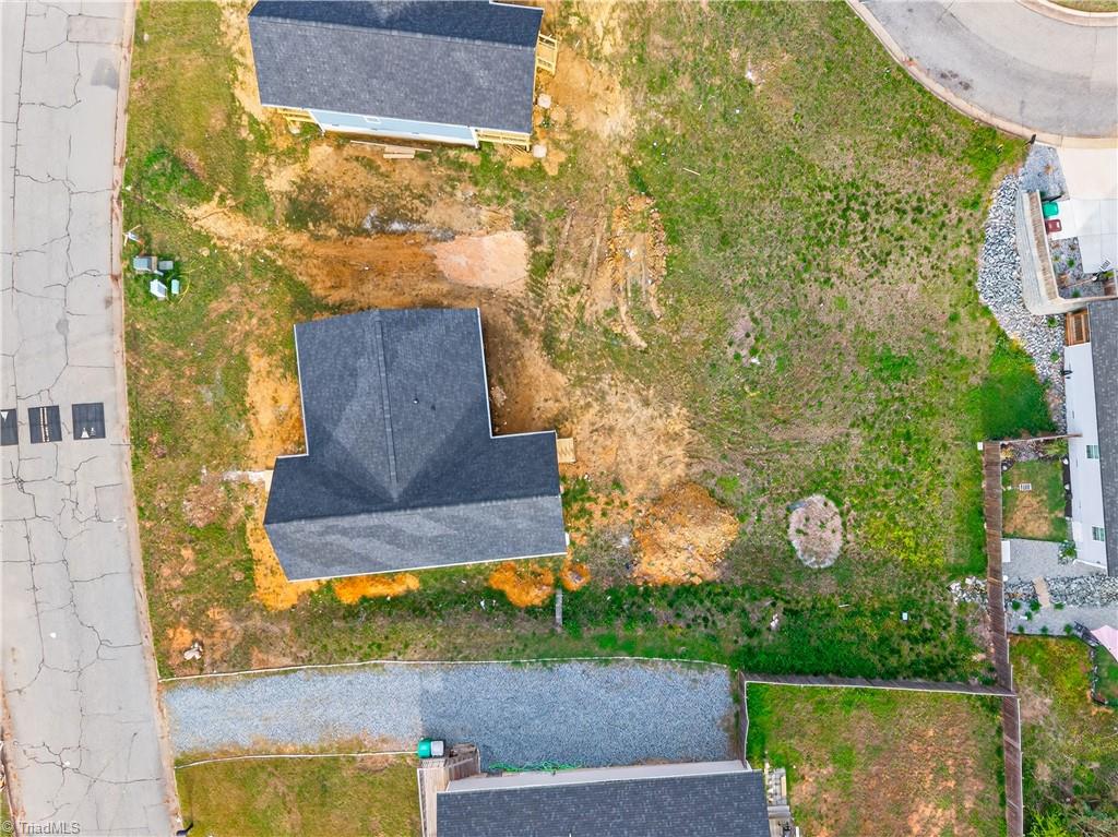 1703 Gavin Drive High Point, NC 27260 - Photo 23 of 24