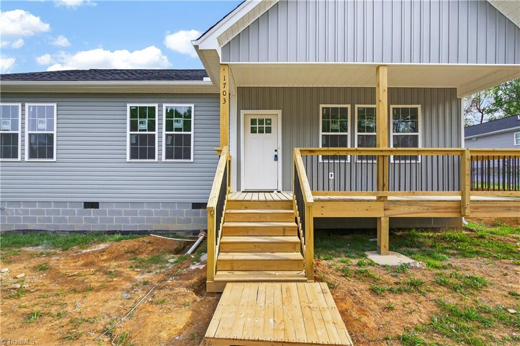 1703 Gavin Drive High Point, NC 27260 - Photo 4 of 24