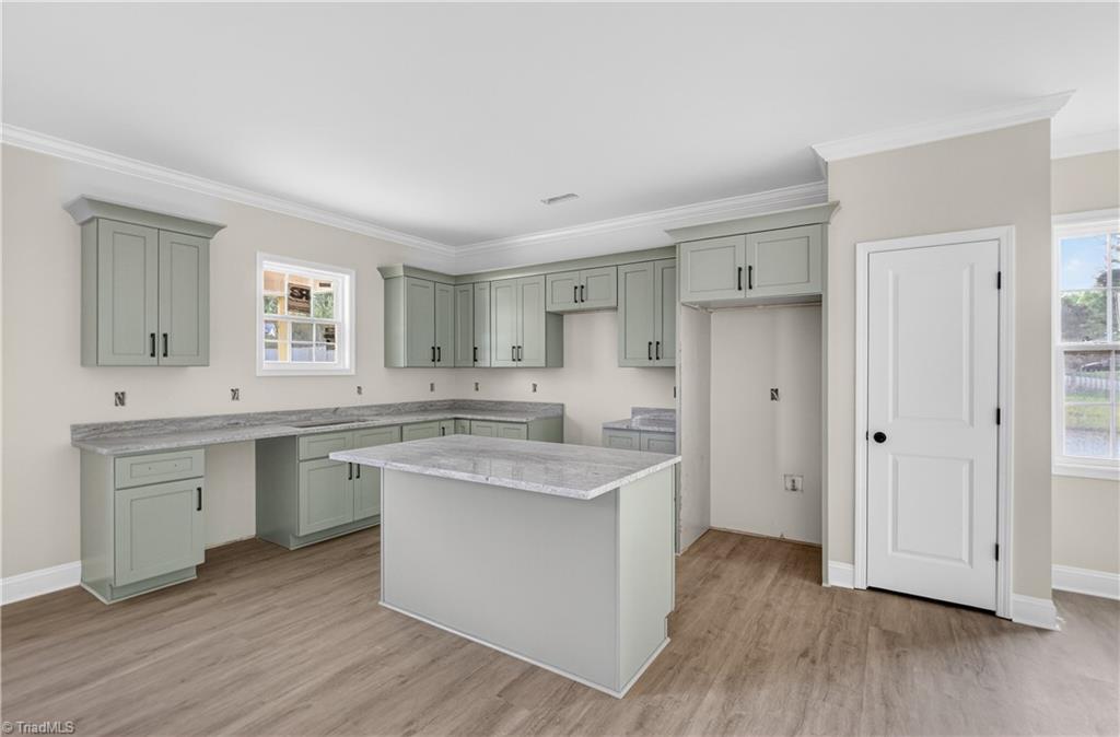 1703 Gavin Drive High Point, NC 27260 - Photo 8 of 24