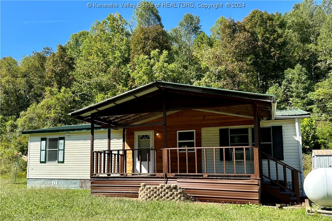 3789 North Grapevine Road Charleston, WV 25320 - Photo 1 of 7 Gallery Image 1